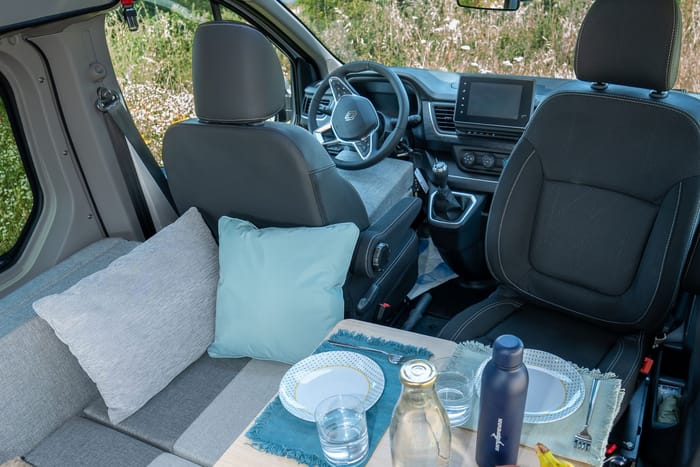 Flex 2: Van mit 2 bis 4 Sitzen Drehbarer Beifahrersitz