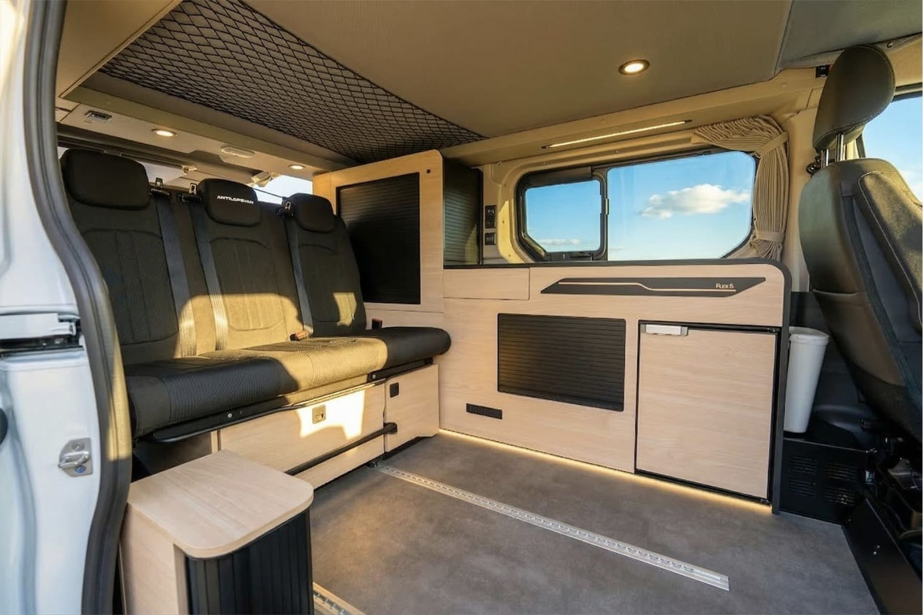 Flex 5 Confort Fotos Campervan mit 5 Sitzplätzen