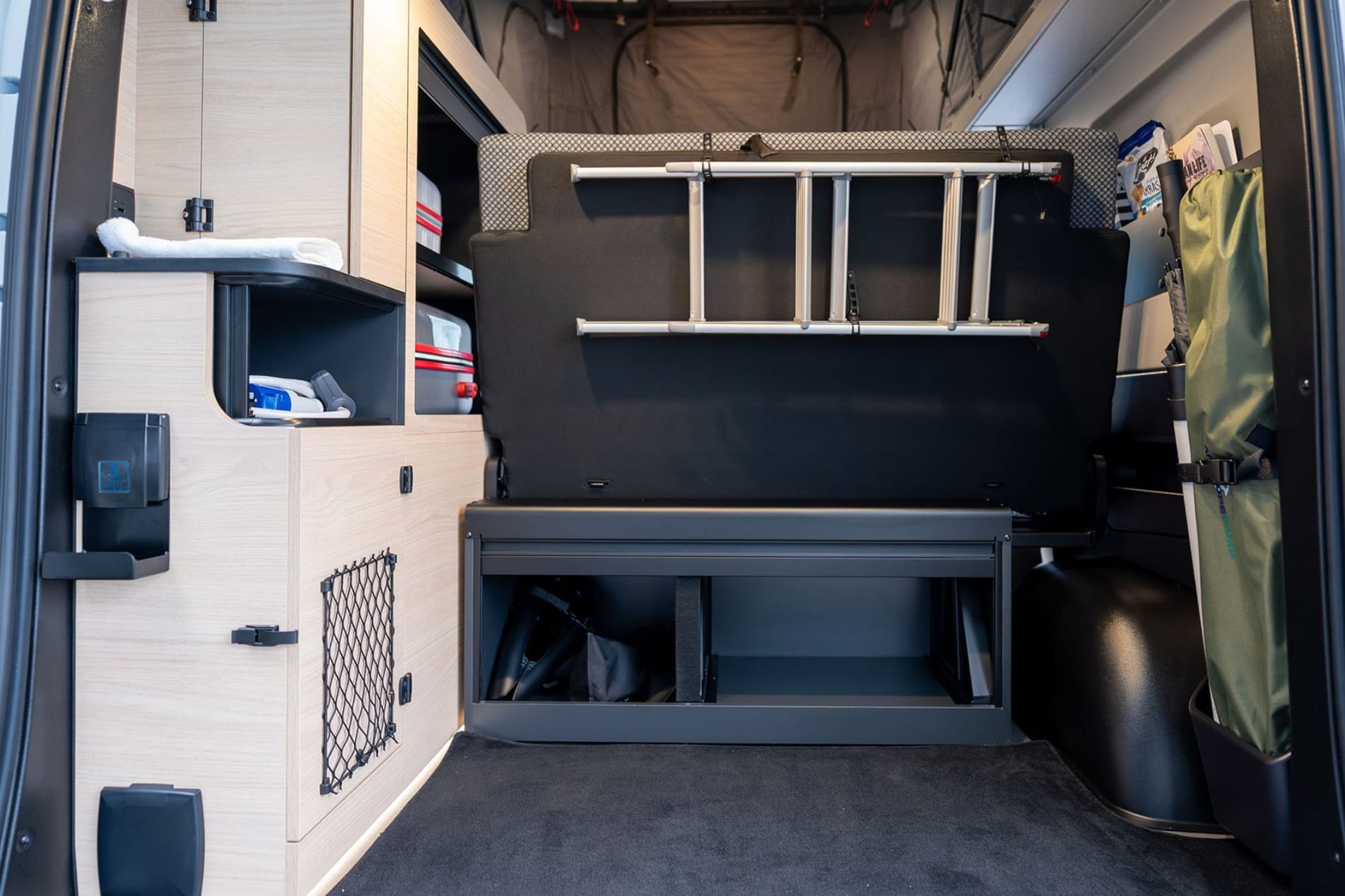 Flex 5 Confort Fotos Campervan mit 5 Sitzplätzen und verschiebbarer Sitzbank