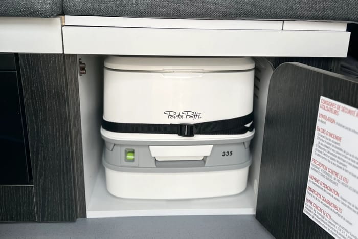 Flex PLUS: Ausgestatteter Van mit 2 bis 4 Sitzen